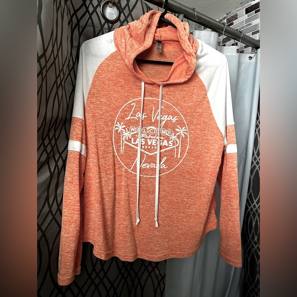 Tops - Women’s lightweight XL Vegas hoodie